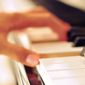 日韩精品AV无码一区二区李宗瑞
