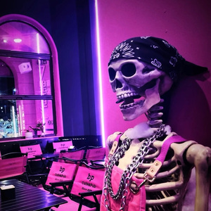 亚洲无码下一页
